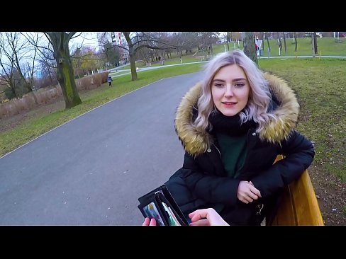 ❤️ Swallows ib tug neeg txawv lub kub cum rau nyiaj - blowjob nyob rau hauv lub tiaj ua si los ntawm Eva Elfie ❤  Porn video  ntawm porn hmn.oldsex.ru ib